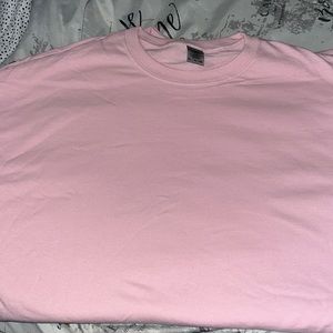Brand new plain Gildan shirt